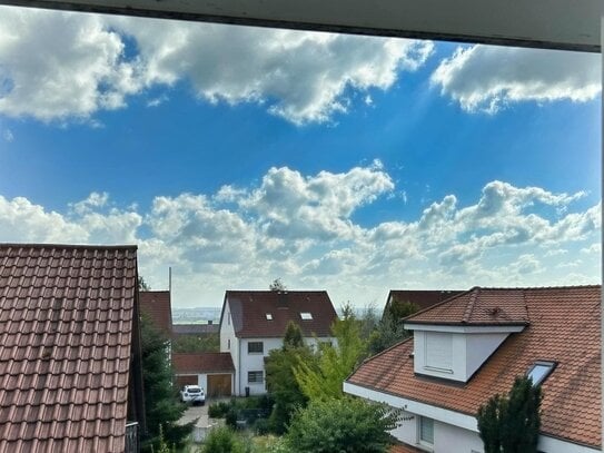 Schöne 2 Zimmer-Wohnung mit Ausblick