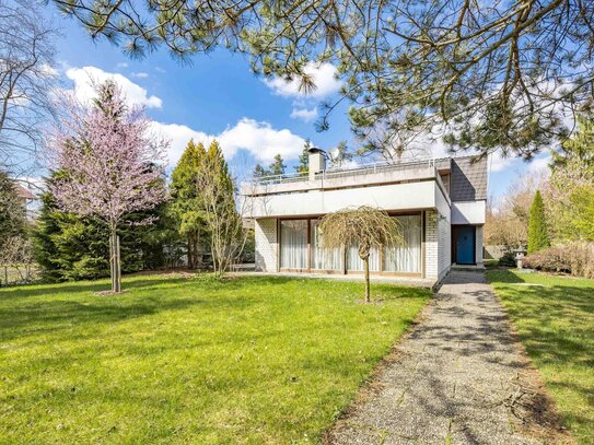 historische Stadtvilla mit Pool & Dachterrasse in absolut ruhiger Lage Waldperlach's