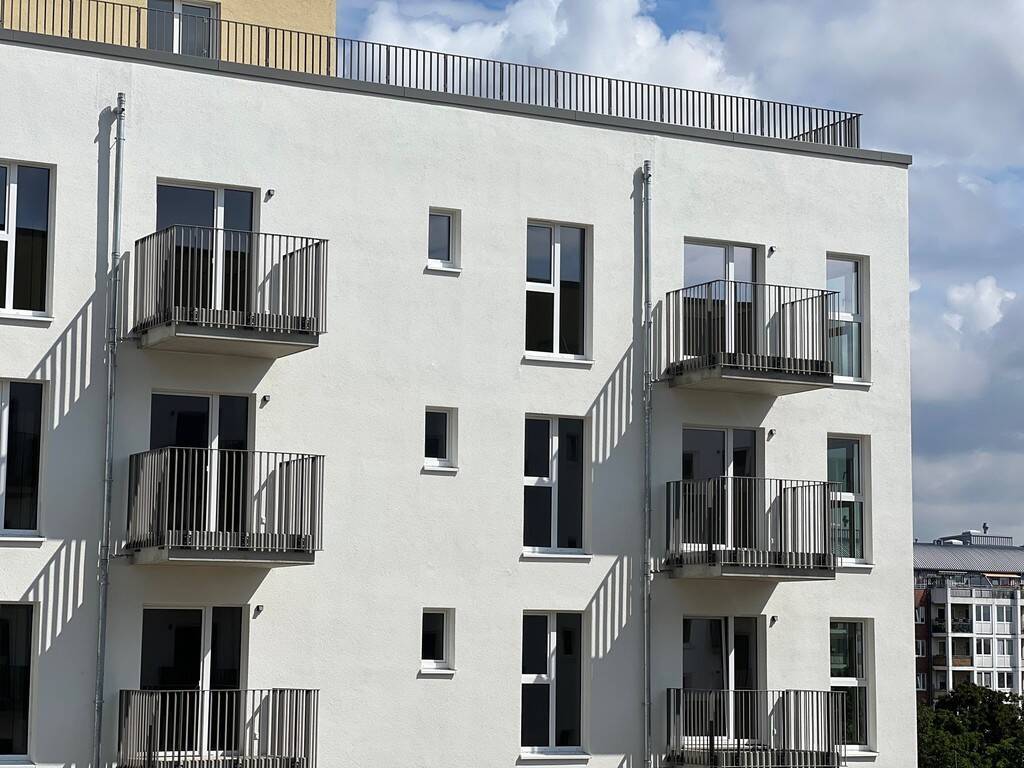Mehr Platz für die Familie mit 5-Zimmern und Balkon - Photo 1