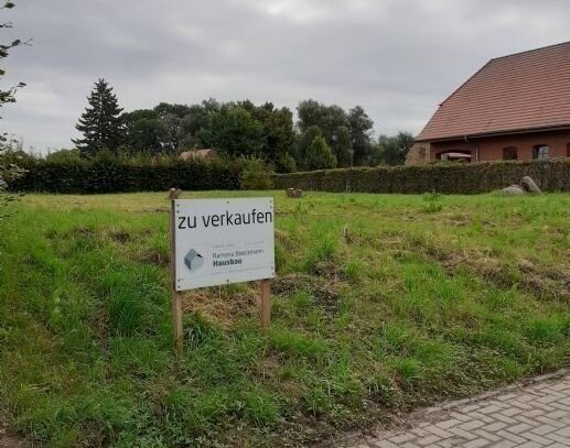 Baugrundstück in Teschow bei Teterow zu verkaufen !