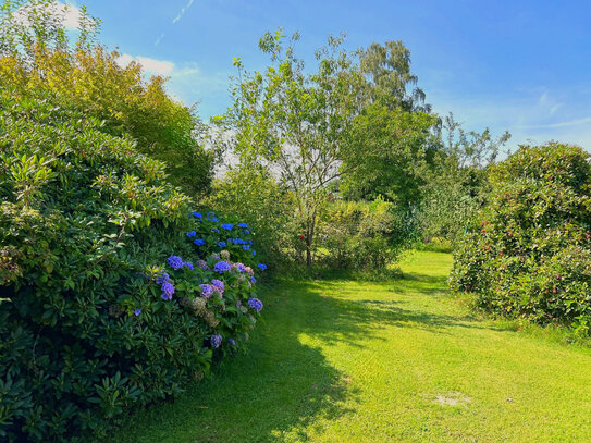 Sonniges Grundstück für ein neues Zuhause!