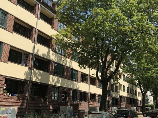 Attraktive 3-Zi-DG-Wohnung in ruhiger Einbahnstr. nahe des Stadtparks