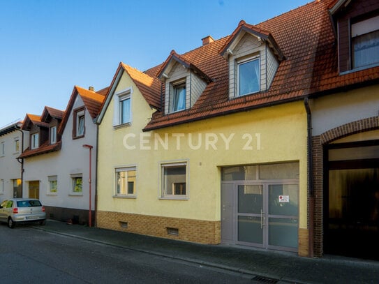 Großes 1-2-Familienhaus mit Garten im alten Ortskern