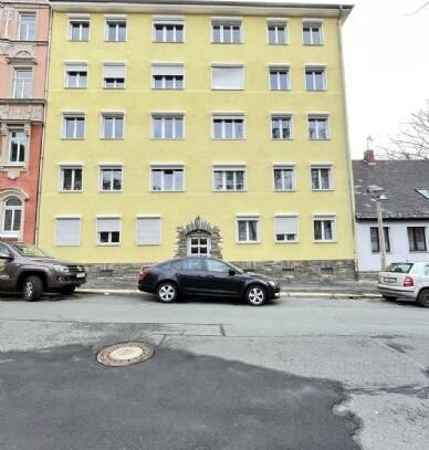 3 Raum Wohnung mit Balkon für kleine Familie