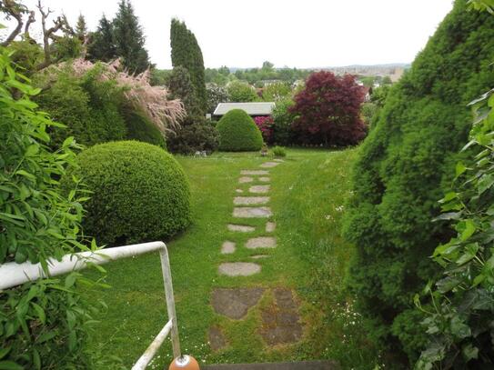 Objekt-Nr.: 61/24 - Mehrgenerationenhaus - sofort bezugsfertig - mit wunderschön angelegtem Garten in Plauen (Reusa)