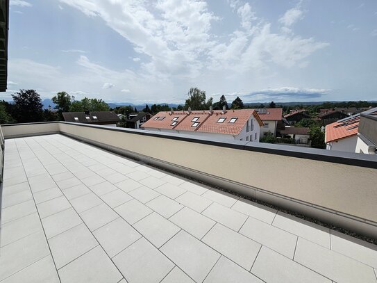 Neubau! 4- Zi.-Wohnung im DG mit Dachterrasse mit Panoramablick