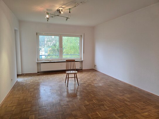 Neu renovierte 3 ZKB Wohnung mit Balkon