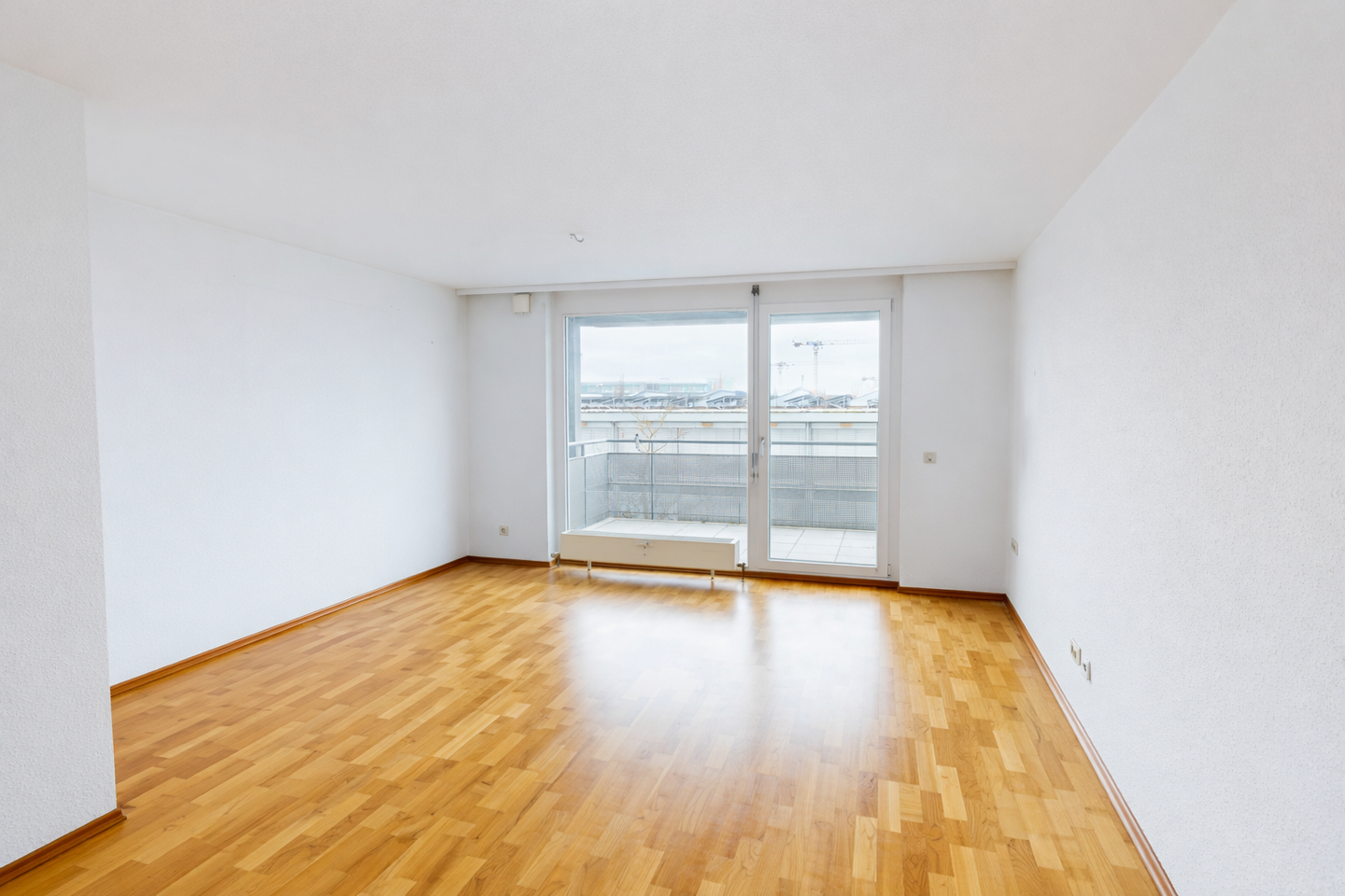 RESERVIERT: Wohnen zwischen Himmel und Reben - 3-Zimmer-Wohnung mit Balkon in ruhiger Lage