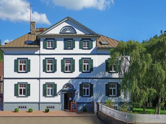 Zu verpachten: geschichtsträchtiges Herrenhaus am Eisenhammer- Ein Ort voller Geschichte und Chancen