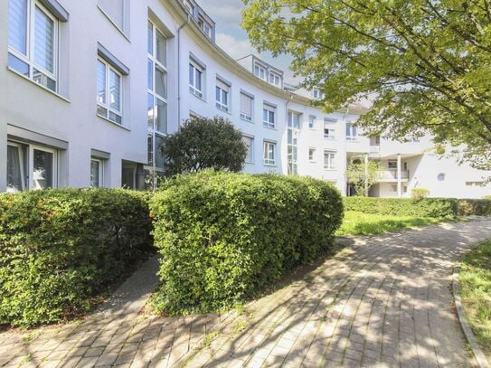 EG-Wohnung im Grünen: 3-Zi.-Whg. mit Süd-Garten und Terrasse in familienfreundlicher Lage