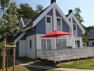 Strandhaus mit Sauna Whirlpool Kamin Waschm 2 Schlafzi zwei Bäder Schuppen PKW Stellplatz Schnäppchenpreis