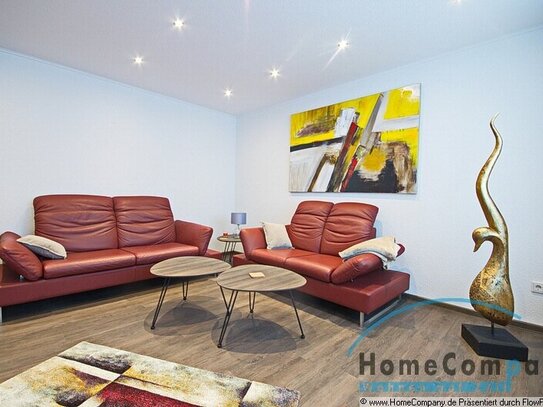 Wonderful, modern three-room (plus kitchen and bathroom) apartment suitable for a family or group of colleagues.