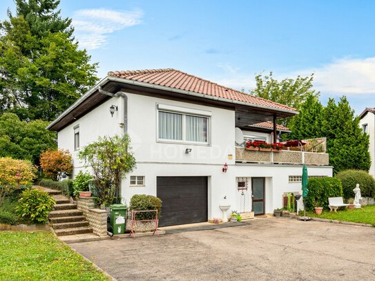 Ihr neues Zuhause in bester Hanglage - gepflegter Bungalow mit viel Platz für die Familie