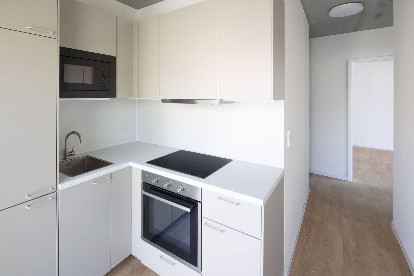 Schönes WG-Zimmer in 3-Zimmer-Wohnung mit WBS 100/140 für Azubis und Studenten - Photo 1