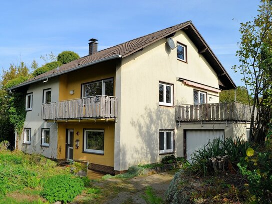 6,5 -Zimmer-Einfamilienhaus mit Einliegerwohnung mit Potenzial