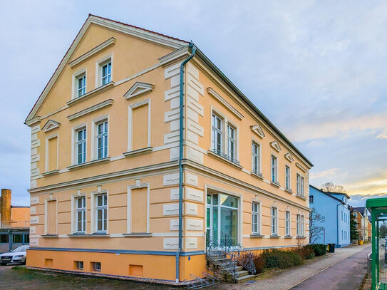 2-ZIMMER-WOHNUNG IM BAUDENKMAL