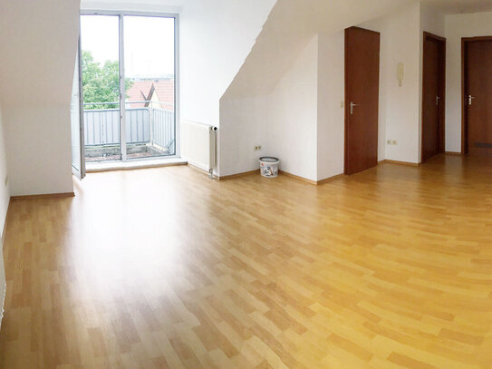 2-Zimmer-DG-Wohnung mit Balkon in Böblingen