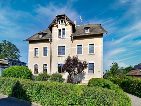 MODERN AUSGESTATTETE UND RUHIG GELEGENE 2-Raum-Wohnung mit idyllischem Gartengrundstück in Ursprung