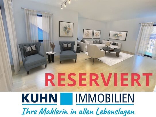 Sehr schöne großzügige 5 Zi.-Wohnung mit Balkon, Garage und zusätzlichem Stellplatz