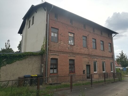 Sanierungsobjekt - Mehrfamilienhaus in Ilberstedt