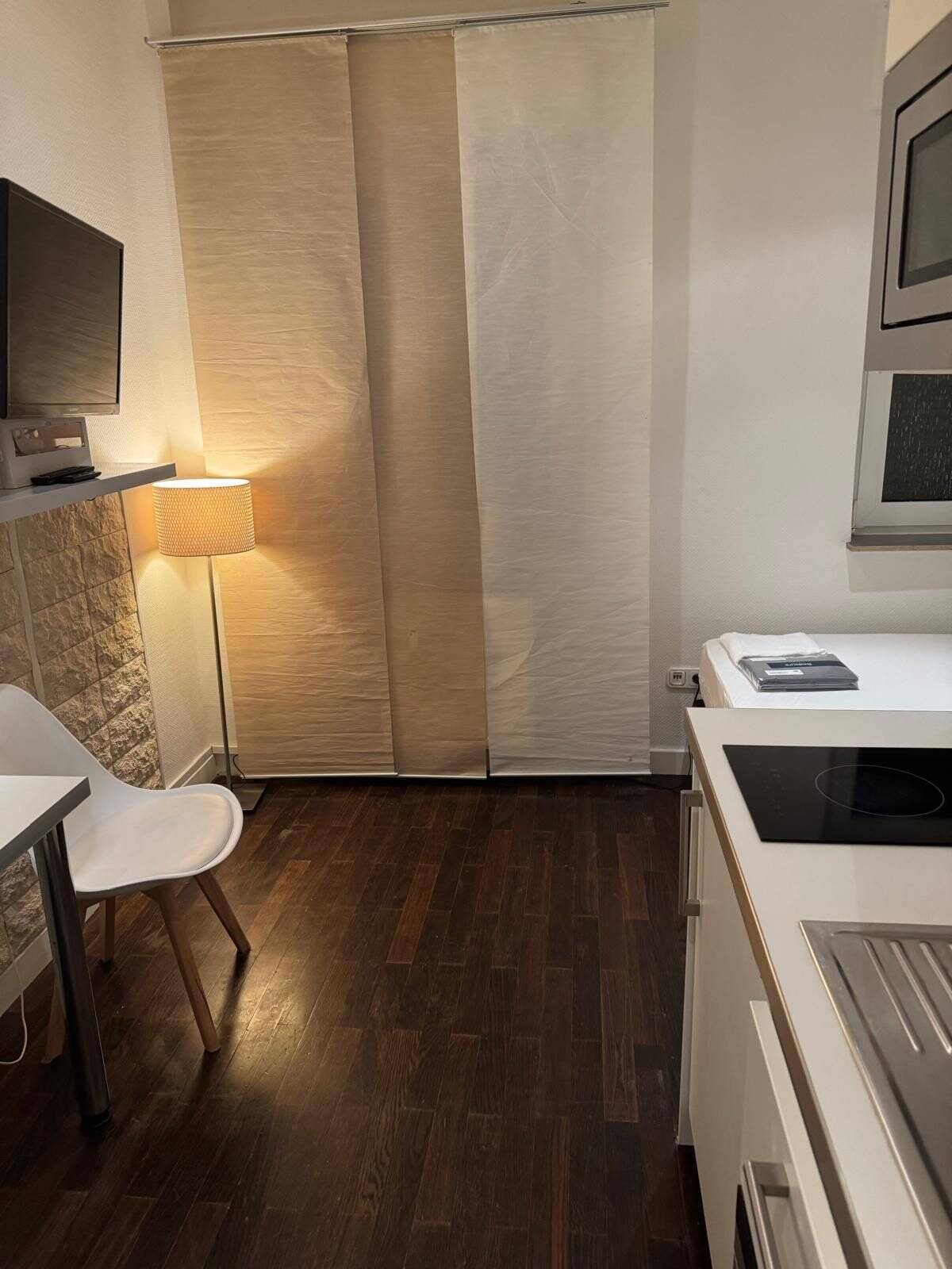 Nur 35 Euro pro Tag, 6 Monate Mindestlaufzeit...