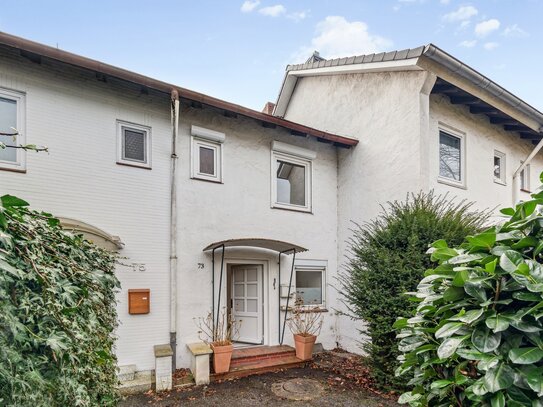 Gemütliches Reihenmittelhaus mit sonniger Terrasse und Balkon an der Elbe!