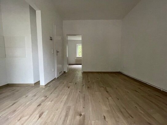 2-Zimmer-Erdgeschosswohnung mit Wannenbad!