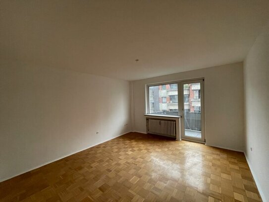 Gemütliche 2-Raum Wohnung mit Wohnküche und Balkon!