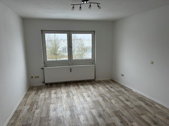 Modernisierte große 4-Zimmer-Wohnung mit 2 Bädern und 2 Balkonen am Hageberg