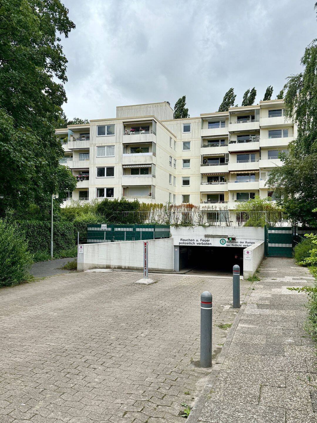 3 Wohnungen im Paket zu verkaufen - vermietet - nahe Club zur Vahr