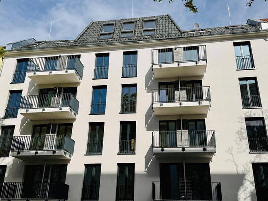 Neubau-Erstbezug: Balkon, Einbauküche, Fußbodenheizung, Wärmepumpe, barrierefrei, Süd-Ost-Lage