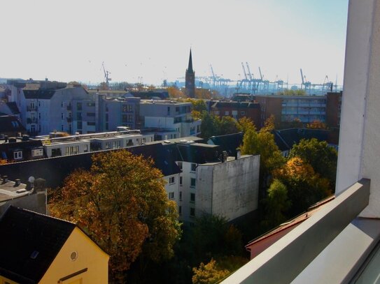 Luxuswohnung - 2 Balkone - 2 Luxus Bäder - Whirlpool - mitten auf der legendären REEPERBAHN - WEITBLICK ZUM HAFEN