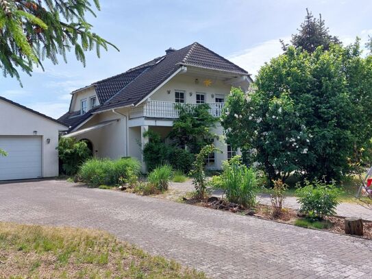 TOP HAUS - KAUFEN- EINZIEHEN -WOHLFÜHLEN + WOHNUNG IM SOUTERRAIN + UNVERBAUBARER BLICK