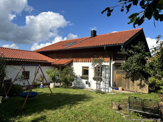 Wunderschönes, ruhig gelegenes Einfamilienhaus mit großen Garten und tollen Blick in die Natur.