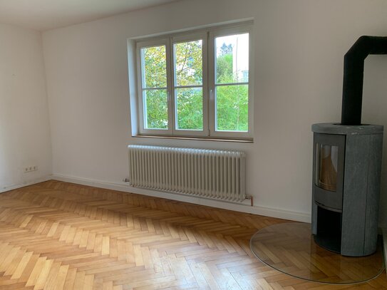 3-Zimmer Wohnung Altbau in ruhiger Lage