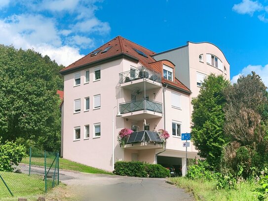 Vermietete Maisonette-Wohnung zur Kapitalanlage - 2 Stellplätze inklusive