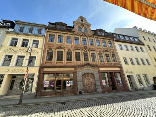 Einzeldenkmal mit opulenter Schmuckfassade - Sanierungsobjekt im Herzen der Altstadt