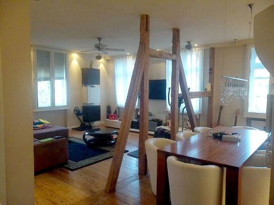 EXKLUSIVE, kernsanierte, 123m² große 3-Zimmer-Luxus-Altbau-Wohnung inkl. 50m² Terrasse!