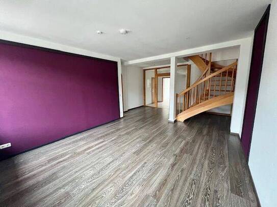 schmucke 4 Zimmer-Maisonette-Wohnung