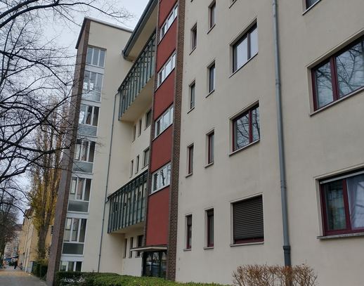 3 Zimmerwohnung im schönen Neu-Westend