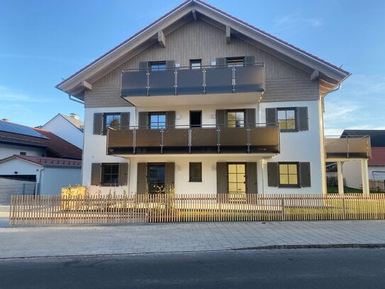 3-Zimmer-Luxus-Wohnung in Brunnthal mit Terrasse und 1 Außenstellplatz und 1 TG-Stellplatz