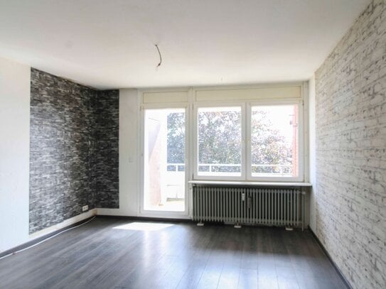 Einmal neu gestalten bitte! Zentral, mit Balkon, Stellplatz und Einbauküche