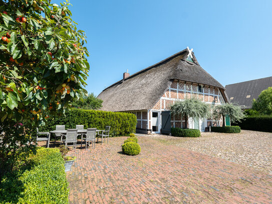 Traumhaftes Bauernhaus im Alten-Land! Zwei Exklusive Wohneinheiten mit einzigartigem Flair