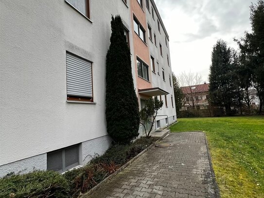 Charmante 2-Zimmer-Erdgeschosswohnung mit Terrasse in Raubling