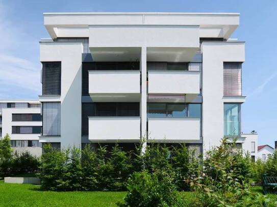Blaustein neuwertige 3-Zi.-Wohnung im 1.OG mit moderner Einbauküche, Westbalkon und Stellplatz