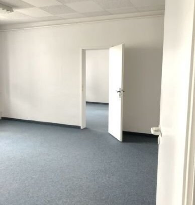 ++ Günstige große Büro-/ Lagerfläche ++ in Niederwiesa Nähe Chemnitz / Flöha / Frankenberg