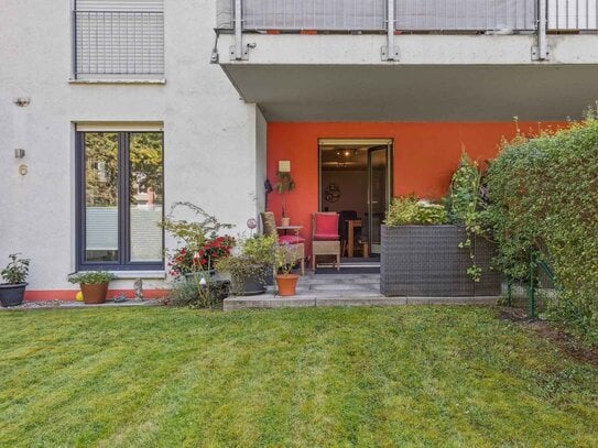 Familie Willkommen moderne Maisonettewohnung mit grünem Außenbereich in Hamburg - Meiendorf