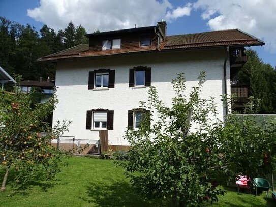 Ihr Zweifamilienhaus in Regen - mit schönem Garten und viel Platz