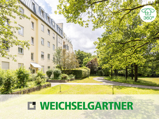 Eigentumswohnung mit schöner Loggia und zwei TG-Stellplätzen direkt an einer idyllischen Parkanlage