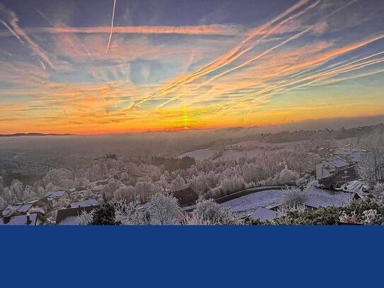 **Alpenblick inklusive - Wohnhaus mit 3-4 Einheiten, PV-Anlage usw...** Perlesreut